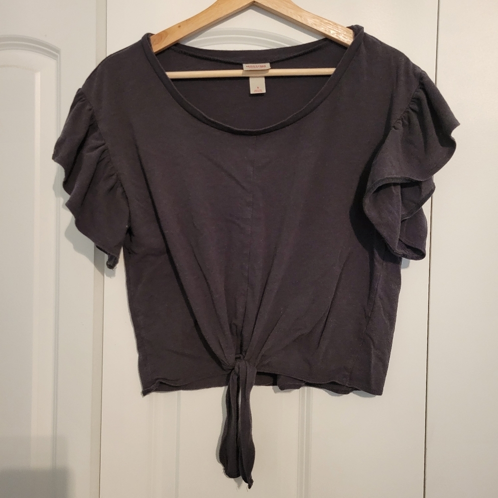Mossimo size small Cropped Ruffle Sleeve Top 🎉